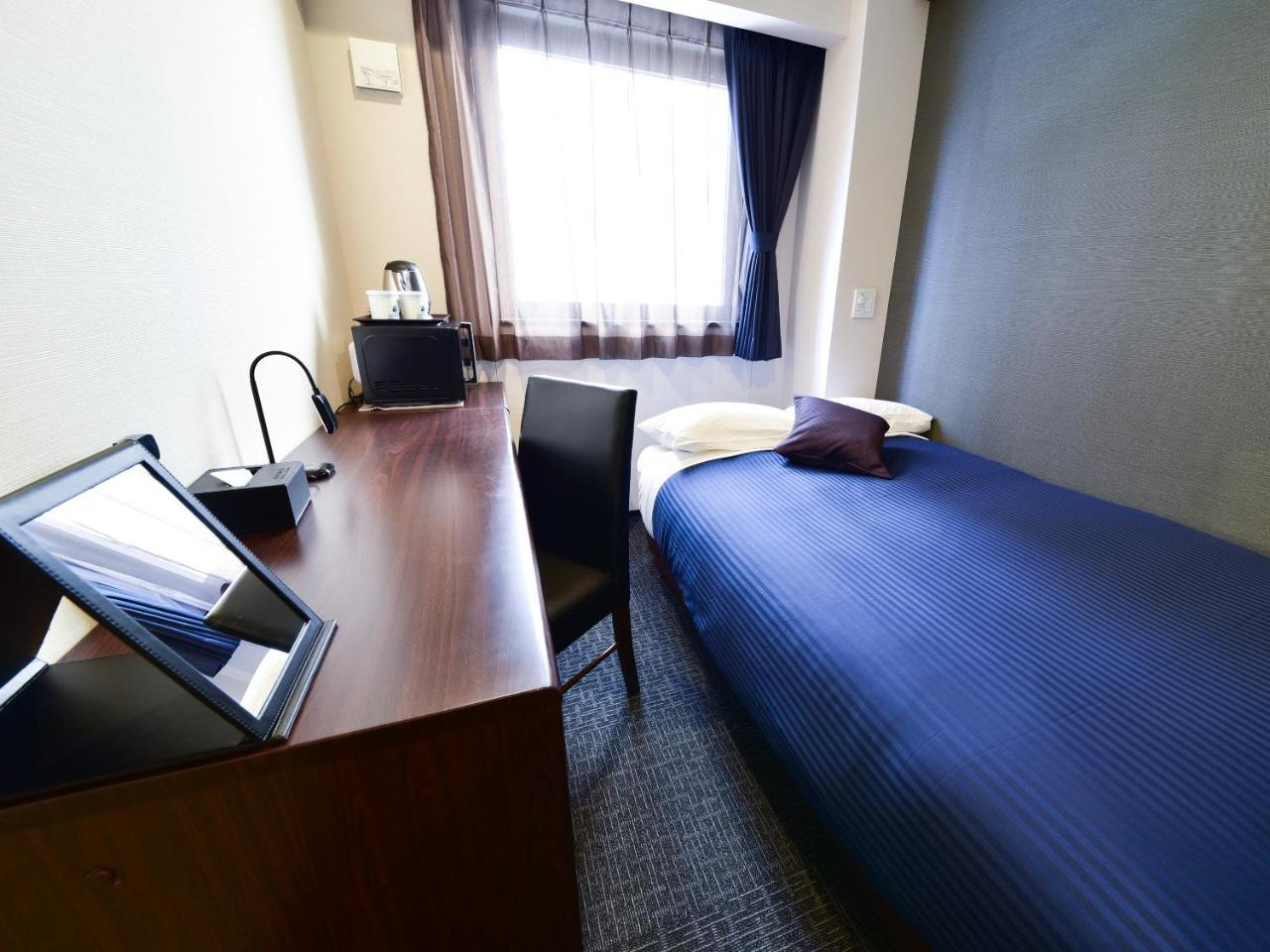 HOTEL LiVEMAX Toyosu-Ekimae Tokyo Dış mekan fotoğraf